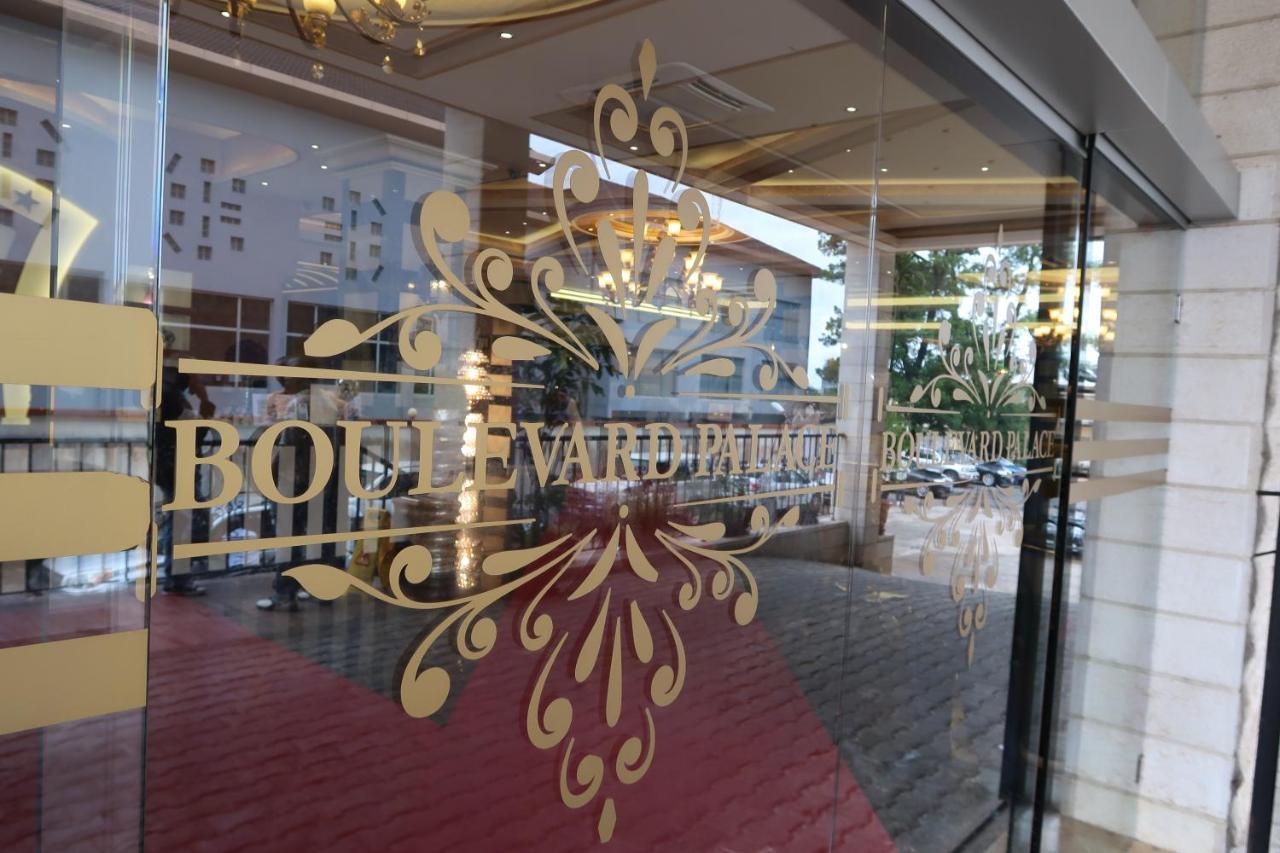 Boulevard Palace Monrovia Exterior foto