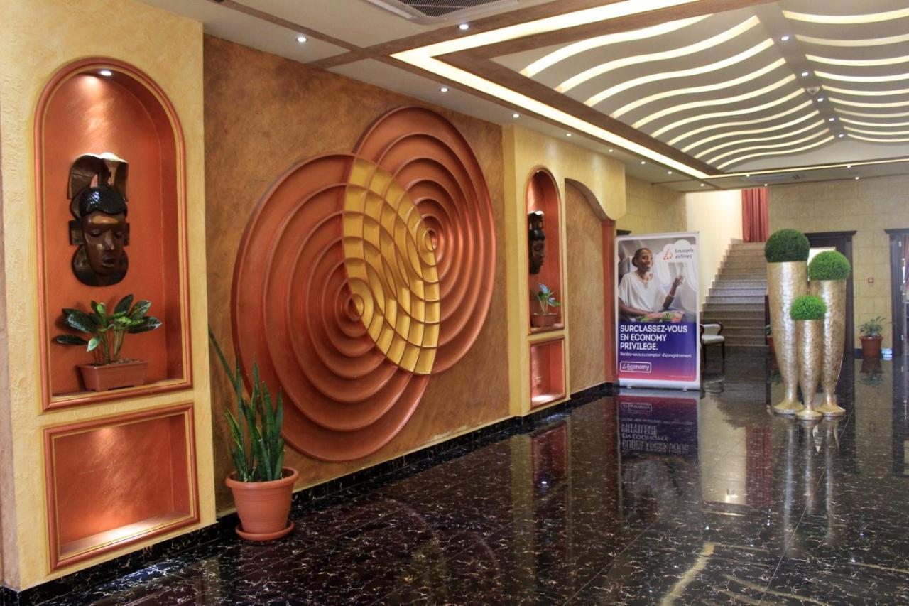 Boulevard Palace Monrovia Exterior foto